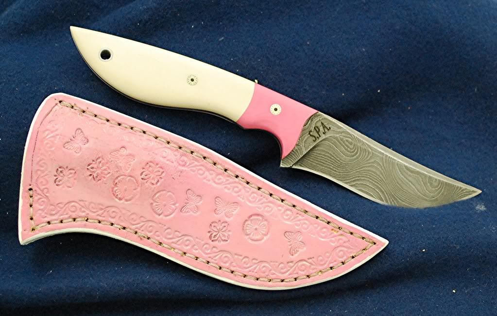 Ladies Knife In Damascus & Pink "Lady Hunter" Forums